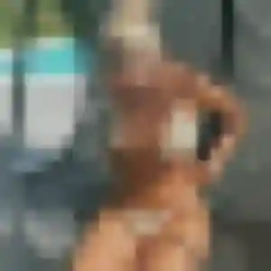 Maëva, 33 ans, dispo pour plan cul à Allanche