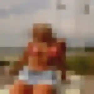 Photo de Naëlle à Allonnes (38 ans) - plan cul anonyme