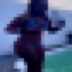Efua, 43 ans, dispo pour plan cul à Allouville-Bellefosse