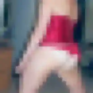 Rencontre Lilou, 27 ans à Annoisin-Chatelans en privé