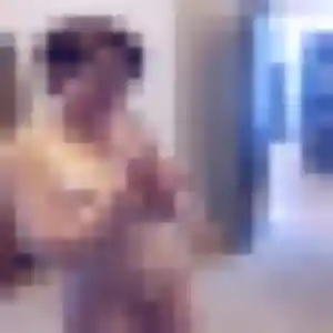 Charmante Tessa, 25 ans à Annonay - voir sa photo