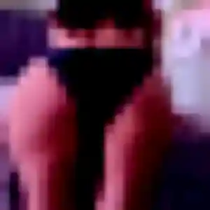Contacte Faustine, 22 ans à Argences en Aubrac en privé