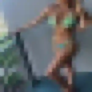 Photo privée de Francine, 35 ans à Aunay-sous-Crécy - rencontre sans lendemain