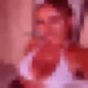 Sexy Yolande, 38 ans à Auzon - découvrir son profil