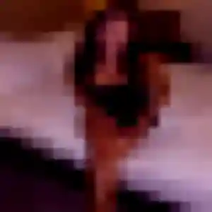 Assétou, 26 ans, en ligne à Aviron pour une rencontre coquine