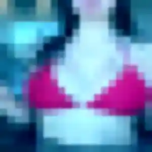 Photo exclusive de Xénia, 24 ans à Avril - plan discret