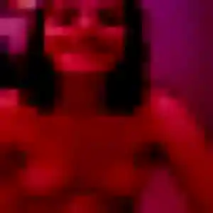 Découvre Folake, 29 ans à Azay-le-Rideau gratuitement