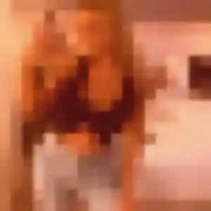 Sexy Gladys, 24 ans à Azé - voir sa photo