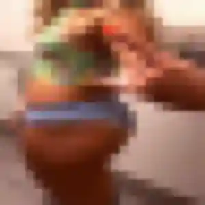 Charmante Noëlla, 32 ans à Bailly - la contacter