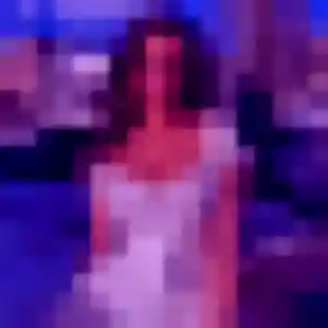 Gwenaëlle, 36 ans, connectée à Bains pour une rencontre coquine