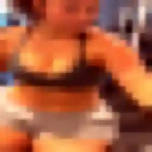 Photo de Lina à Balaruc-le-Vieux (38 ans) - plan cul sans inscription