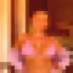 Ruth, 25 ans, disponible à Banne pour une rencontre coquine