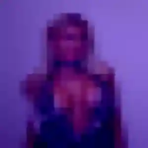 Ursula, femme de 23 ans cherche plan cul à Barsac