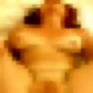 Kimberley, 31 ans, en ligne à Bazoches-sur-Hoëne pour une rencontre coquine