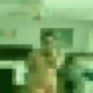 Photo exclusive de Fama, 45 ans à Beaufort-en-Anjou - plan discret