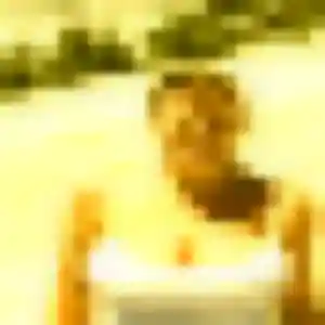 Photo exclusive de Kadiatou, 26 ans à Beaumont-en-Véron - plan discret