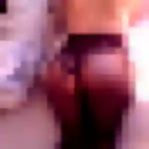 Découvre Malika, 31 ans à Beaurecueil gratuitement