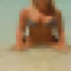 Photo privée de Hawa, 30 ans à Beauregard-Vendon - plan discret