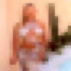 Favour, fille de 22 ans propose plan cul à Bégrolles-en-Mauges