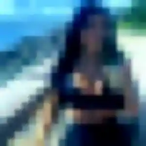 Oumy, 22 ans, en ligne à Bergheim pour une rencontre coquine