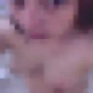 Photo exclusive de Isatou, 24 ans à Bernoy-le-Château - plan discret