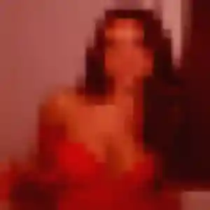 Madeleine, 22 ans, disponible à Berrien pour un plan cul