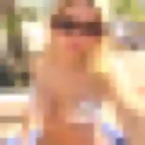 Rejoins Bernadette, 24 ans à Boëseghem en privé