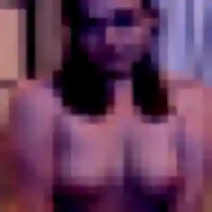 Wambui (23 ans) à Bouchamps-lès-Craon cherche une rencontre ce soir