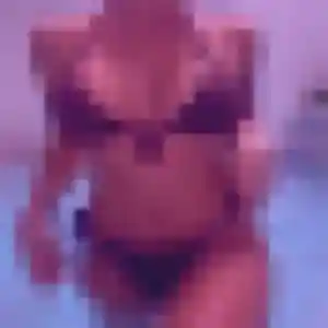 Zara de Bourg-Madame, 32 ans - plan cul sans prise de tête