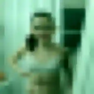 Valentine, 24 ans, connectée à Bourguébus pour une rencontre coquine