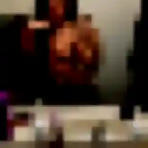 Photo de Evelyne à Bouzel (31 ans) - plan cul gratuit