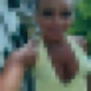 Rencontre Titi, 25 ans à Brestot en privé