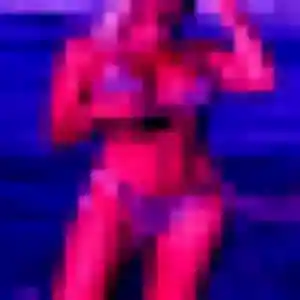 Sexy Adeola, 24 ans à Brévonnes - voir sa photo
