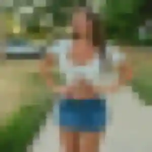 Emilie, femme de 28 ans veut plan cul à Byans-sur-Doubs