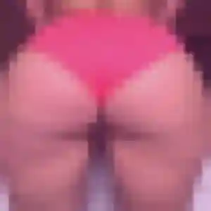 Isatou, 28 ans, disponible à Cachan pour un plan cul