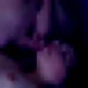 Cindy, 33 ans, en ligne à Camaret-sur-Mer pour un plan cul