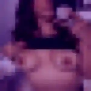 Photo de Ayélé à Canaples (27 ans) - plan cul discret