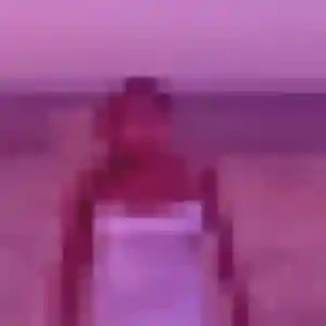Yasmine de Capesterre-Belle-Eau, 34 ans - plan cul sans prise de tête