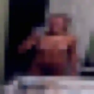 Sexy Aida, 26 ans à Capian - voir sa photo