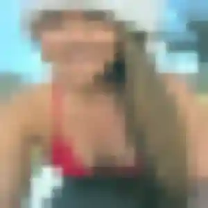 Contacte Sabrina, 24 ans à Carpiquet gratuitement