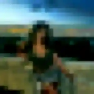 Découvre Yemisi, 28 ans à Castelmoron-sur-Lot en privé