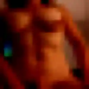 Lise, femme de 36 ans propose plan cul à Castelnau-Chalosse