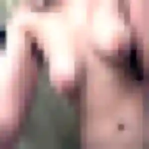 Photo exclusive de Kadja, 22 ans à Castres - plan discret