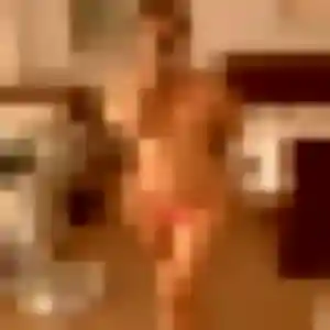 Découvre Rebecca, 27 ans à Cavaillon gratuitement