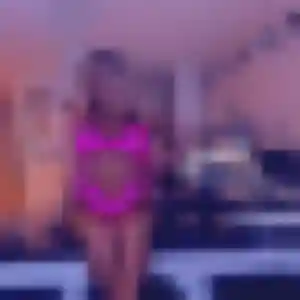Éléonore (24 ans) à Cenon cherche une rencontre maintenant