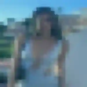 Aliyah de Cerdon, 29 ans - plan cul discret