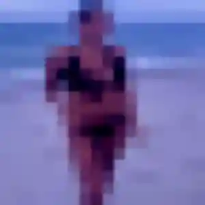 Djeneba, 22 ans, connectée à Cessy pour une rencontre coquine