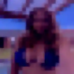 Neneh, fille de 22 ans cherche plan cul à Chalezeule