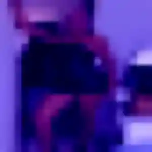 Funke, 33 ans, en ligne à Chambost-Allières pour un plan cul