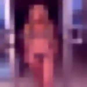 Charmante Jeanine, 25 ans à Champenoux - la contacter